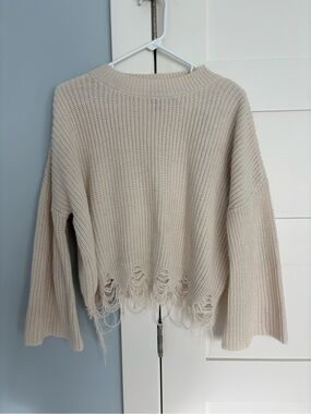 Daytrip Cream Distressed Cropped Crew Sweater